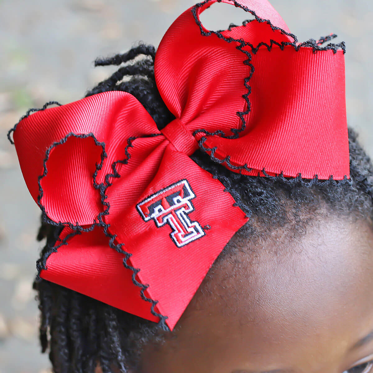 Moonstitch Collegiate Bow - Image 3